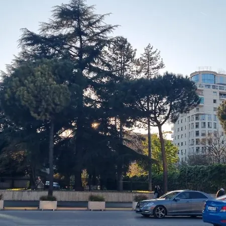 Grand Boulevard *
