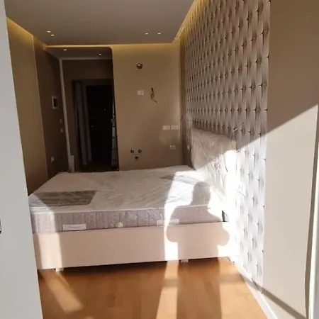 Grand Boulevard Apartment